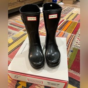 Hunter Short Gloss Boots